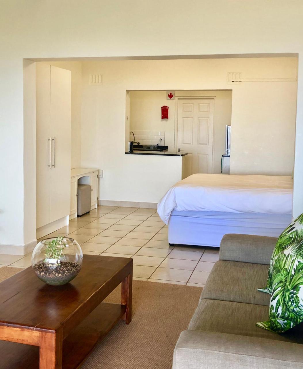 Beachbreak Cottages Umhlanga Rocks Extérieur photo